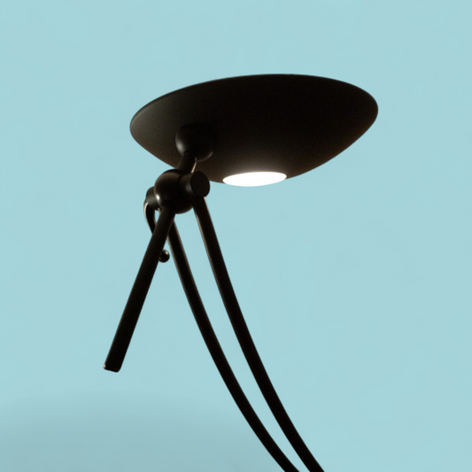 Luigi Colani lampa podłogowa, świecący szklany klosz UFO, zbliżenie