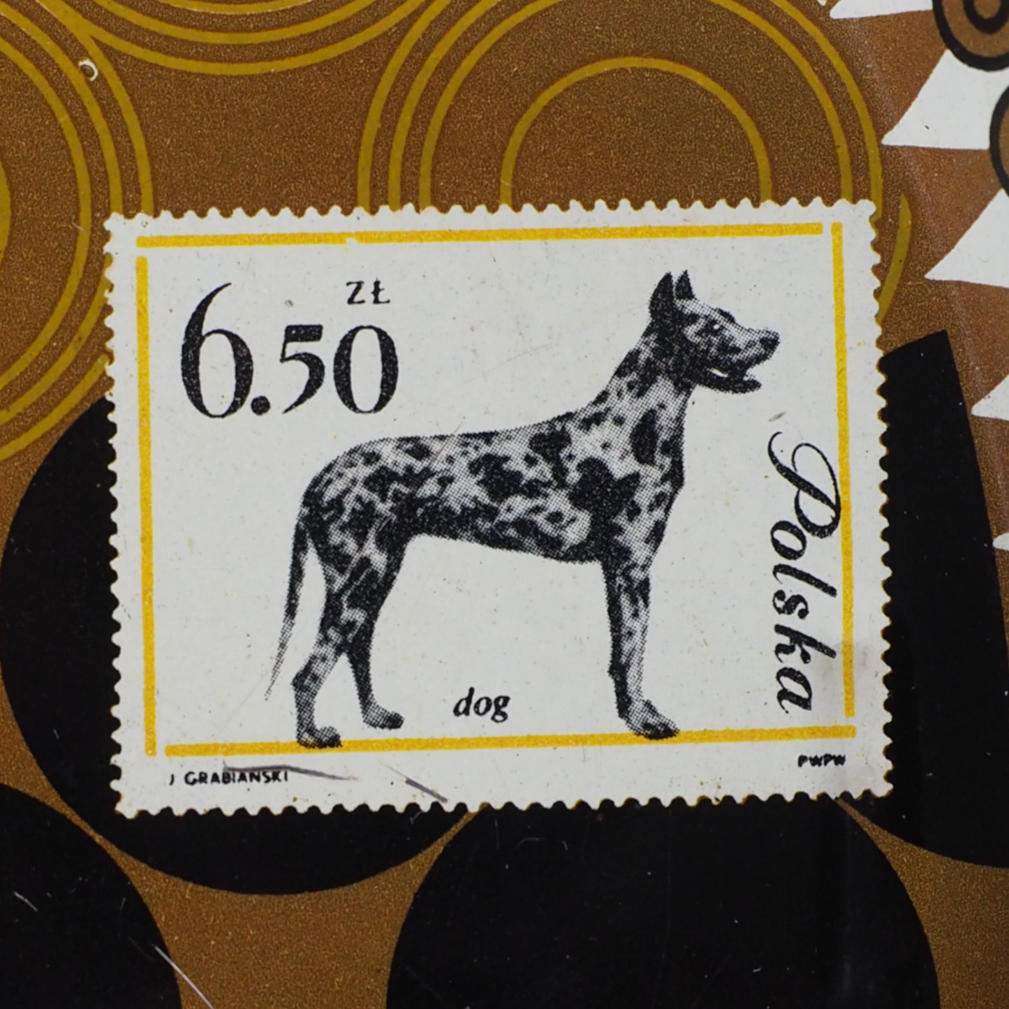 Taca z psami, znaczek z dogiem FOB Sosnowiec, Polska lata 70.