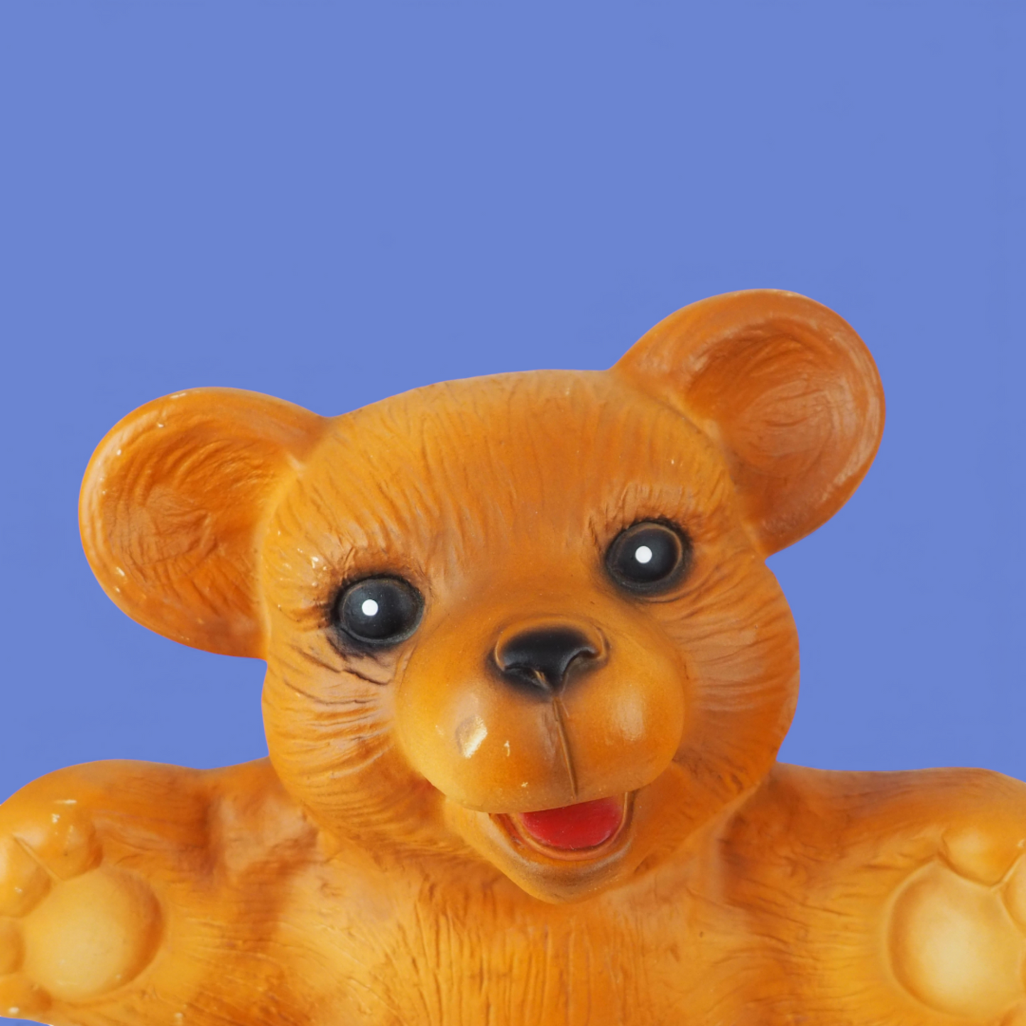 Zbliżenie głowy vintage lampki nocnej Heico miś z Niemiec Zachodnich