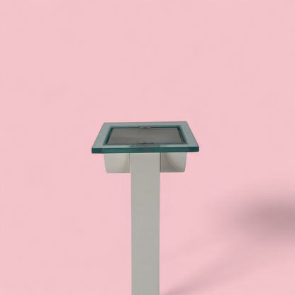 Lampa ID-S Sottsass Zumtobel, widok z góry na podwójne szklane płyty dyfuzora