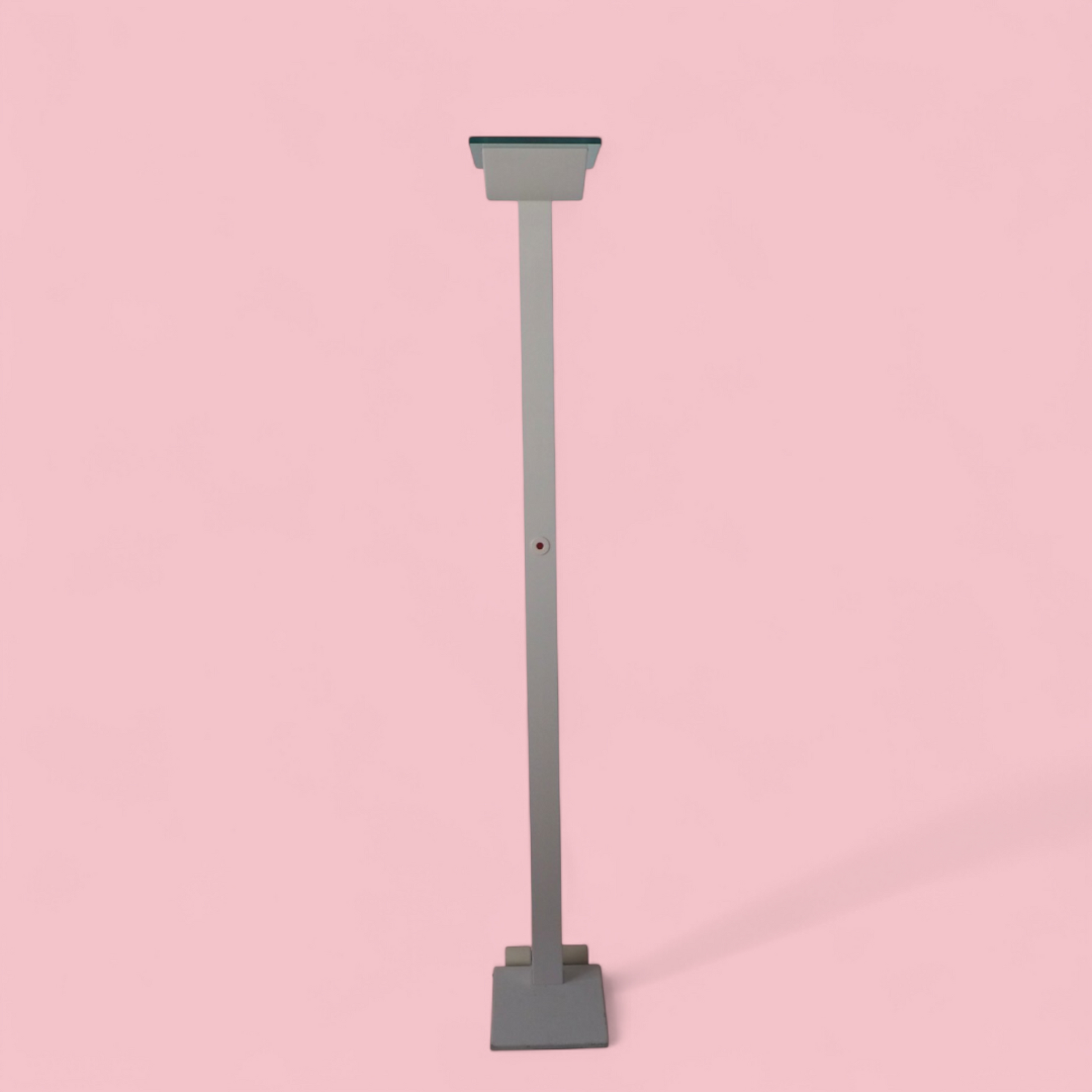 Lampa podłogowa ID-S projektu Ettore Sottsassa dla Zumtobel Staff, minimalistyczna geometryczna forma, widok z przodu, Austria 1987