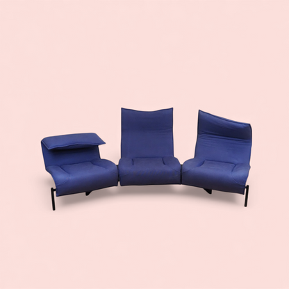 Sofa modułowa Veranda Vico Magistretti Cassina, niebieska tapicerka, widok z przodu, Włochy 1984